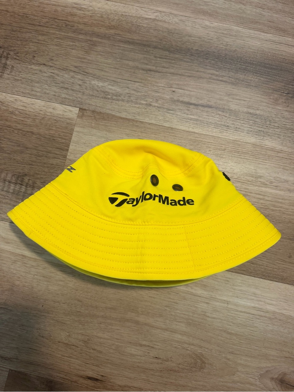 TaylorMade #onebucket Rbladez Yellow Bucket Hat S/M